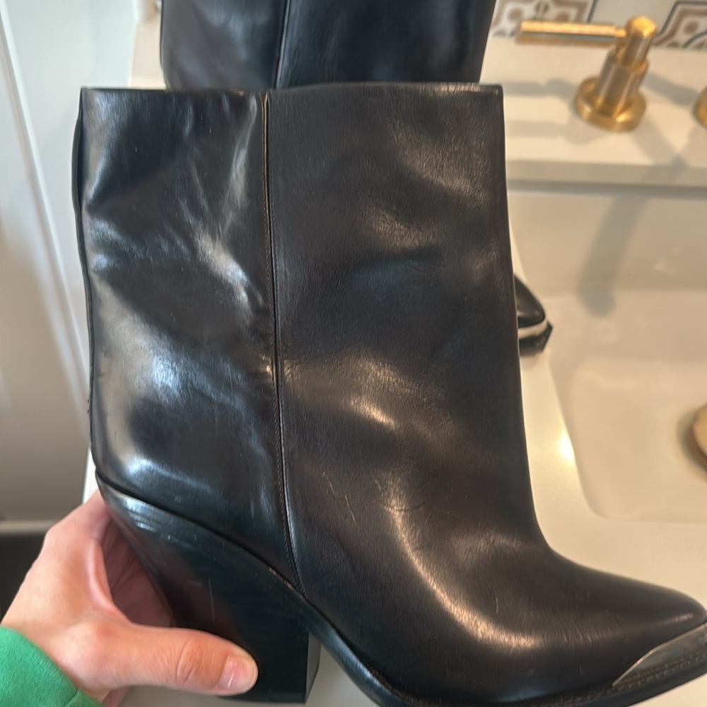 Isabel Marant Ladel Low black leather ankle boots with silver toe - Picture 3 of 10